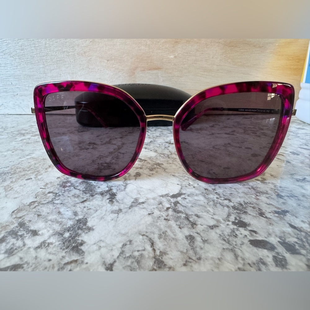 DIFF sunglasses like new
